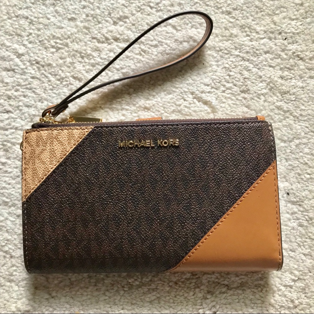 Adele Two-Tone Logo & Leather Smartphone Wallet